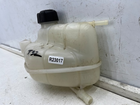 Zbiorniczek wyrównawczy Nissan X-Trail III T32 Rogue Qashqai J11 Kadjar 13-21r. 1.3 1.2 1.5 1.6 dCi zbiornik płynu chłodzącego