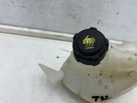 Zbiorniczek wyrównawczy Nissan X-Trail III T32 Rogue Qashqai J11 Kadjar 13-21r. 1.3 1.2 1.5 1.6 dCi zbiornik płynu chłodzącego