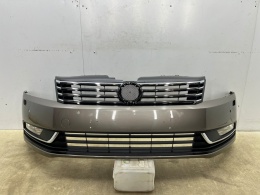 Zderzak przedni VW Passat B7 10-14r. przód 4XPDC spryski 3AA807221