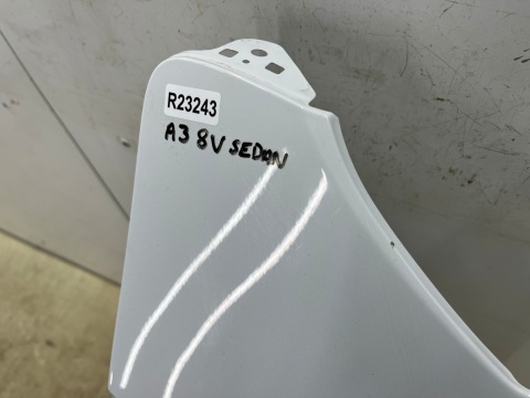 Błotnik Audi A3 8V 13-20r. Sedan lewy przedni lewy przód 