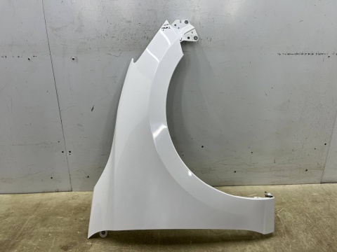 Błotnik Mazda 2 DJ 14r.- prawy przedni prawy przód 