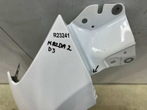 Błotnik Mazda 2 DJ 14r.- prawy przedni prawy przód 