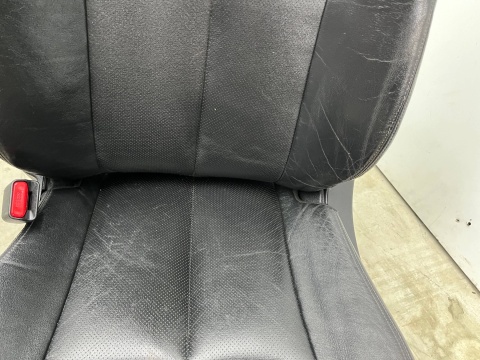 Fotele Nissan X-Trail III T32 Rogue 13-21r. elektryczne PODGRZEWANE skórzane EUROPA komplet