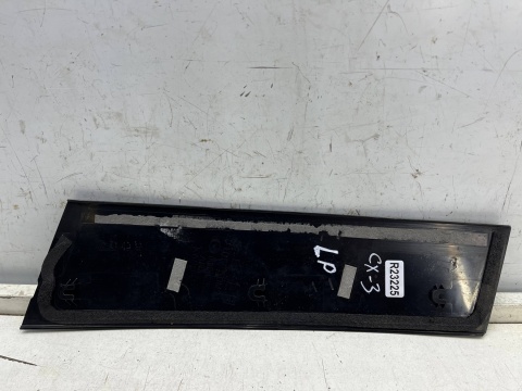 Listwa Mazda CX-3 CX3 14-21r. lewa przednia nakładka ramki drzwi bocznych lewy przód d10e50m21