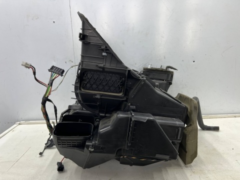 Nagrzewnica Mercedes Vito Viano W639 03-14r.  obudowa chłodnicy wody parownik klimatyzacji a6394461229