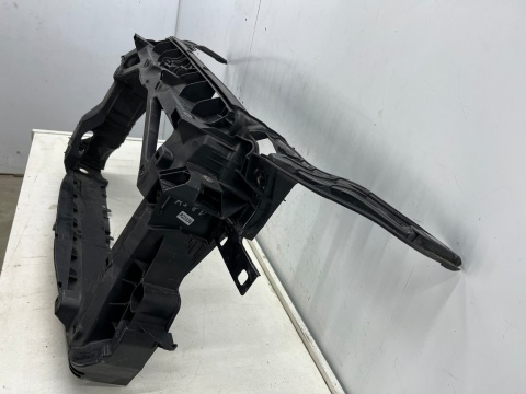 Pas przedni Audi A3 8v 13-20r. HB i sedan wzmocnienie ramka chłodnic okular oryginalny 8v0805588