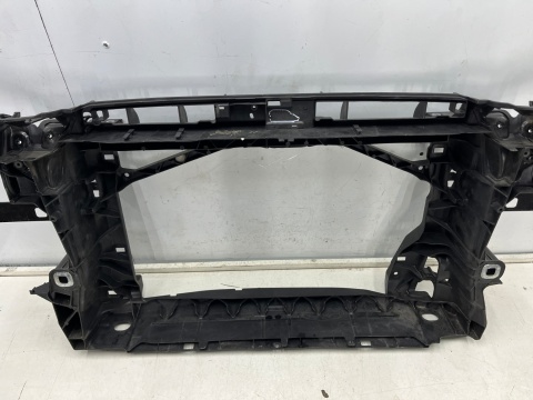 Pas przedni Audi A3 8v 13-20r. HB i sedan wzmocnienie ramka chłodnic okular oryginalny 8v0805588