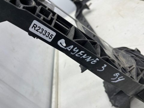 Pas przedni Porsche Cayenne III 9y 17r.- wzmocnienie ramka chłodnic oryginalny 9y0805594r