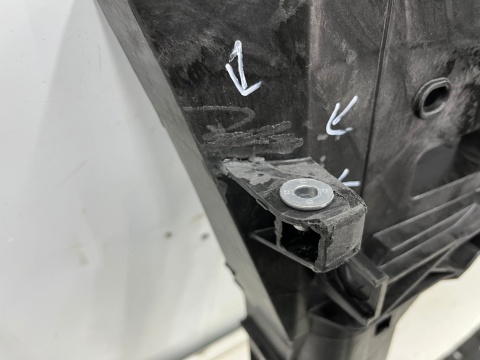 Pas przedni Skoda Karoq 2017r.- wzmocnienie ramka chłodnic oryginalny 57a805588h