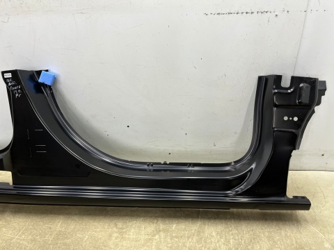 Poszycie Citroen Berlingo Partner Rifter Doblo Combo E ProAce City 18r.- PRAWY próg bok poszycie słupek rama drzwi dolna NOWY