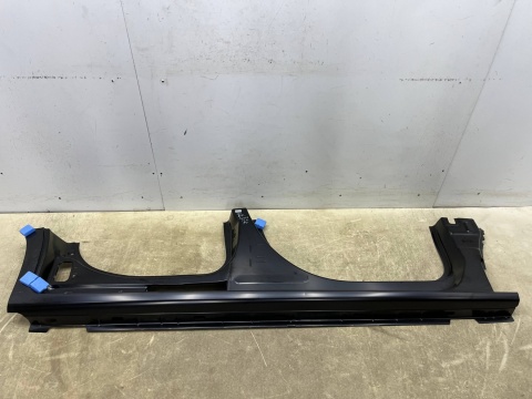 Poszycie Citroen Berlingo Partner Rifter Doblo Combo E ProAce City 18r.- PRAWY próg bok poszycie słupek rama drzwi dolna NOWY