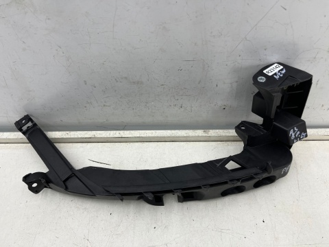 Ślizg Audi A3 8p LIFT 08-13r. NOWE prawe przednie mocowanie reflektora okular wspornik pasa pod lampę prawy przód zamiennik