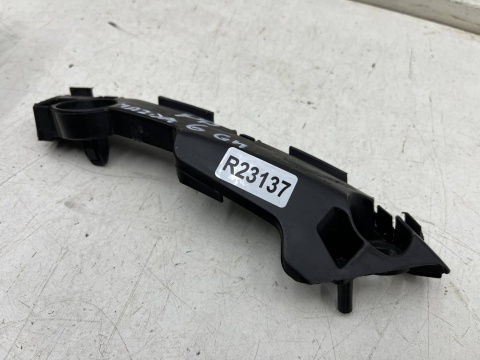 Ślizg Mazda 6 II GH 07-12r. prawe przednie mocowanie zderzaka do błotnika wspornik uchwyt prawy przód ORYGINALNY GS1D500T1