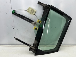 Szyba boczna Audi A3 8P Sportback 5d 03-13r. LEWA tylna ramka szyby drzwi podnośnik szyb lewy tył