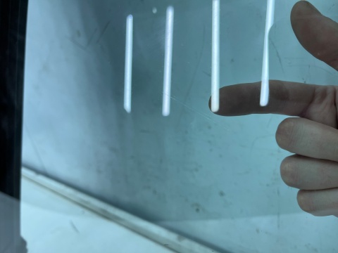 Szyba boczna Audi A3 8P Sportback 5d 03-13r. LEWA tylna ramka szyby drzwi podnośnik szyb lewy tył