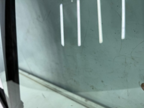 Szyba boczna Audi A3 8P Sportback 5d 03-13r. LEWA tylna ramka szyby drzwi podnośnik szyb lewy tył