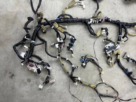 Wiązka Nissan X-Trail III T32 Rogue 13-17r. instalacja przewodów WNĘTRZA kompletna NIEUSZKODZONA niepocięta 2412-4be7a