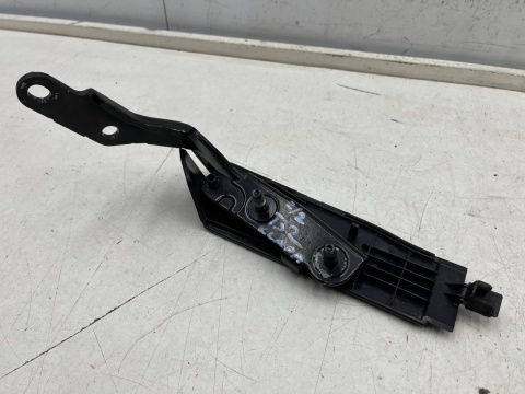 Zawias klapy Nissan X-Trail III T32 Rogue 13-21r. siłowniki bagażnika z zaślepkami KOMPLET