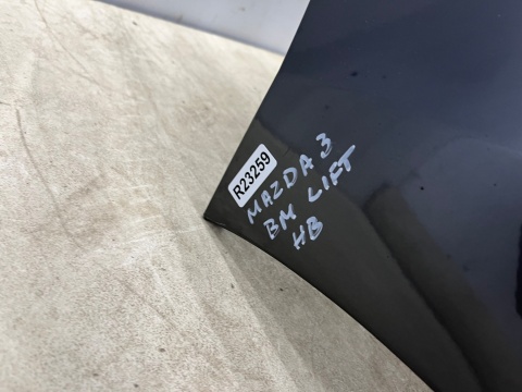 Zderzak tylny Mazda 3 III BM 16-18r. Lift HB Hatchback tył 4XPDC BANE-50221