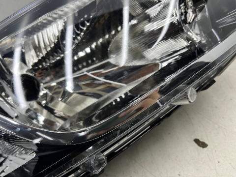 Lampa reflektor Dacia Sandero 2 II Lift Logan 2 II 12-16r. prawa przednia zwykła prawy przód Europa 260107615r