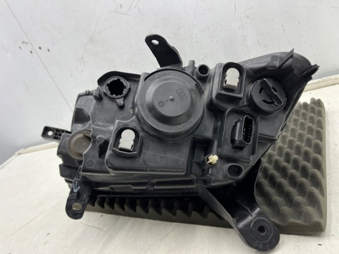 Lampa reflektor Dacia Sandero 2 II Lift Logan 2 II 12-16r. prawa przednia zwykła prawy przód Europa 260107615r