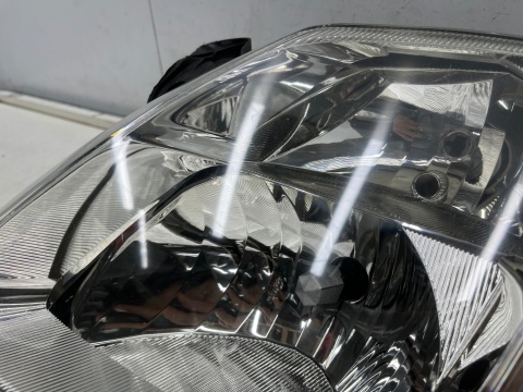 Lampa reflektor Opel Meriva A 03-10r. LEWA przednia oryginalna lewy przód EUROPA 93321052