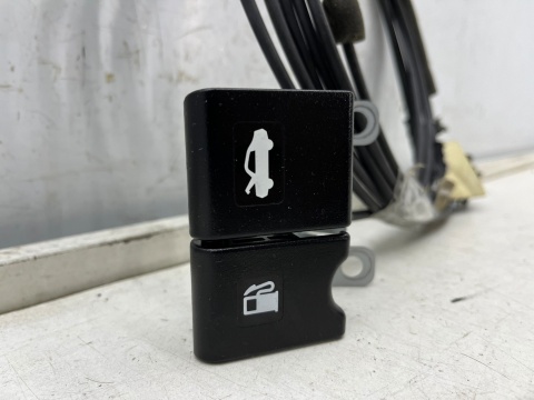 Linka klapki wlewu paliwa Nissan X-Trail III T32 Rogue 13-21r. klamka zamek otwierania rygiel blokada