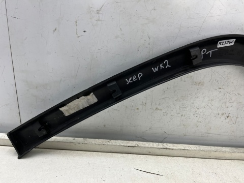 Listwa Jeep Grand Cherokee 4 IV WK2 10-21r. prawa tylna nakładka rant błotnika zderzaka prawy tył 1mp34trma