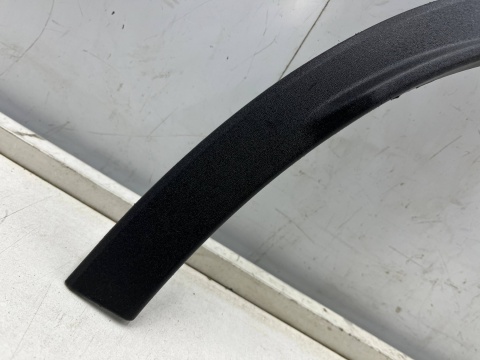 Listwa Polestar 2 II 20r.- prawy tylny rant nadkola błotnika nakładka prawy tył 32216389