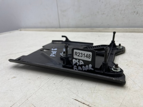 Mocowanie radaru Peugeot 308 II T9 13-21r. kosz uchwyt stelaż ramka na Asystent Pasa Distronik 9676135980 98185150