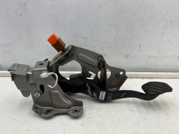 Pedał hamulca Nissan X-Trail III T32 Rogue 13-21r. czujnik europa