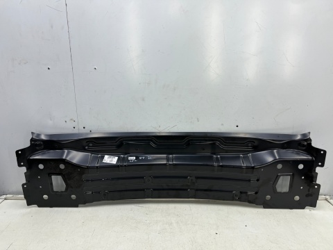 Poszycie Audi Q7 II 4M 15r.- NOWY pas tylny próg bagażnika dolne poszycie zewnętrzne mocowanie belki zderzaka wanna