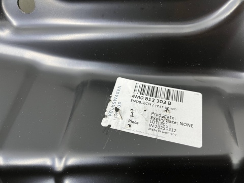 Poszycie Audi Q7 II 4M 15r.- NOWY pas tylny próg bagażnika dolne poszycie zewnętrzne mocowanie belki zderzaka wanna