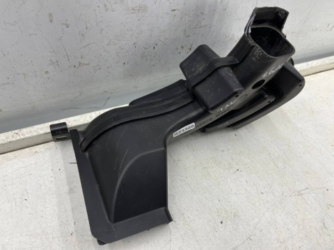 Rezonator Nissan X-Trail III T32 Rogue 13-21r. 1.6 dCi dolot pasa przedniego wlot do filtra powietrza rura 4be0b6h10