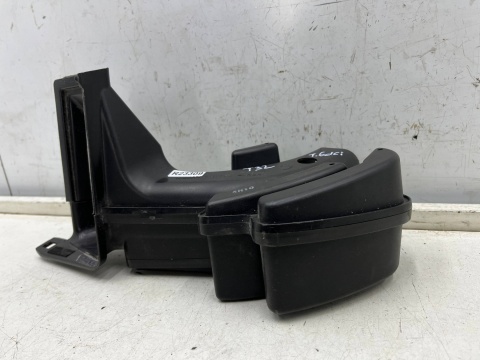 Rezonator Nissan X-Trail III T32 Rogue 13-21r. 1.6 dCi dolot pasa przedniego wlot do filtra powietrza rura 4be0b6h10