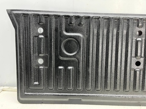 Tapicerka Mitsubishi L200 KA KB 05-15r. osłona burty bagażnika MZ314287S4