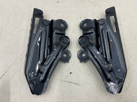 Zawias maski Skoda Superb 3 III 15-24r. NOWE oryginalne zawiasy pokrywy silnika lewy prawy komplet 3v0823301 3v0823302