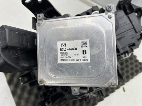 Lampa reflektor Mazda 3 IV BP 19r.- LEWA przednia Full LED lewy przód 9 pin EUROPA bcjh-51040