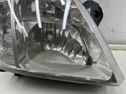 Lampa reflektor Opel Meriva A 03-10r. PRAWA przednia oryginalna prawy przód EUROPA 93294338