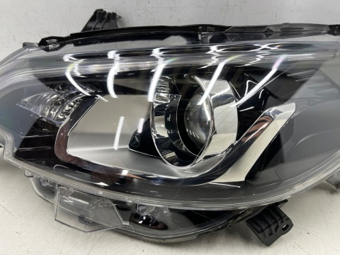 Lampa reflektor Peugeot 108 12-22r. lewa przednia soczewka LED pasek ORYGINALNA Europa lewy przód 90026268