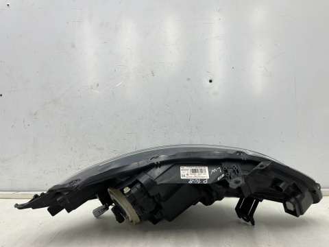 Lampa reflektor Peugeot 108 12-22r. lewa przednia soczewka LED pasek ORYGINALNA Europa lewy przód 90026268