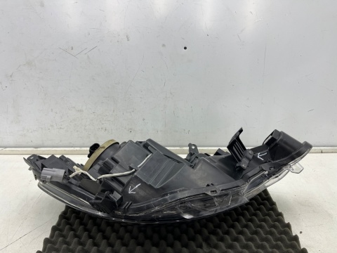 Lampa reflektor Peugeot 108 12-22r. lewa przednia soczewka LED pasek ORYGINALNA Europa lewy przód 90026268