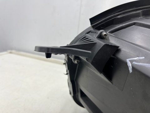 Lampa reflektor Peugeot Expert 3 III + Traveller 16-23r. PRAWA przednia zwykła H7 H1 prawy przód Europa oryginalna 9808572580