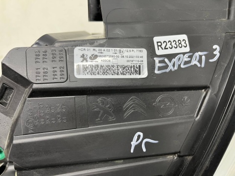 Lampa reflektor Peugeot Expert 3 III + Traveller 16-23r. PRAWA przednia zwykła H7 H1 prawy przód Europa oryginalna 9808572580