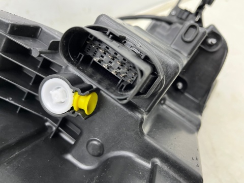 Lampa reflektor Skoda Karoq LIFT 21r.- PRAWA przednia Crystal Lighting Full LED prawy przód EUROPA 57b941010