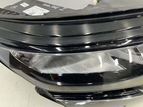 Lampa reflektor Skoda Kodiaq I 16-19r. PRAWA przednia zwykła na żarówki pasek DRL LED prawy przód Europa 566941016b