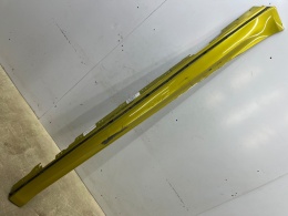 Nakładka progu BMW M3 F80 sedan 13-19r. prawa listwa progowa zewnętrzna próg 8055988