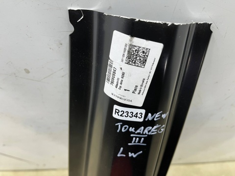 Poszycie VW Touareg 3 III 18r.- lewy próg słupek środkowy ćwiartka reperaturka NOWA oryginalna ćwiartka 760809847