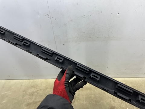 Nakładka progu VW Golf 8 VIII R-Line 19r.- LEWA listwa progowa zewnętrzna ze ślizgiem 5h0853287a