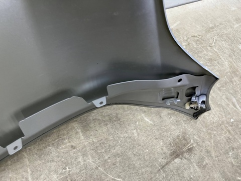 Błotnik Volvo XC60 2 II 17r.- prawy przedni prawy przód 